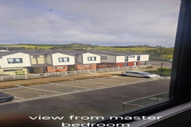 Photo of property in 38 Te Puketoka Lane, Mangere, Auckland, 2022