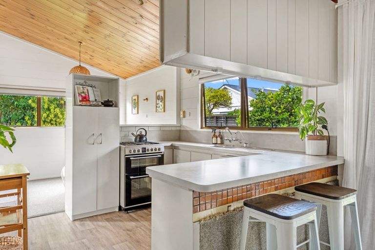 Photo of property in 102 Oak Street, Mangapapa, Gisborne, 4010