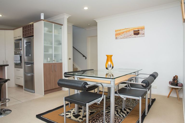 Photo of property in 8 Thyme Court, Flat Bush, Auckland, 2016