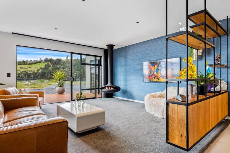 Photo of property in 12 Round Hill Rise, Cracroft, Christchurch, 8022