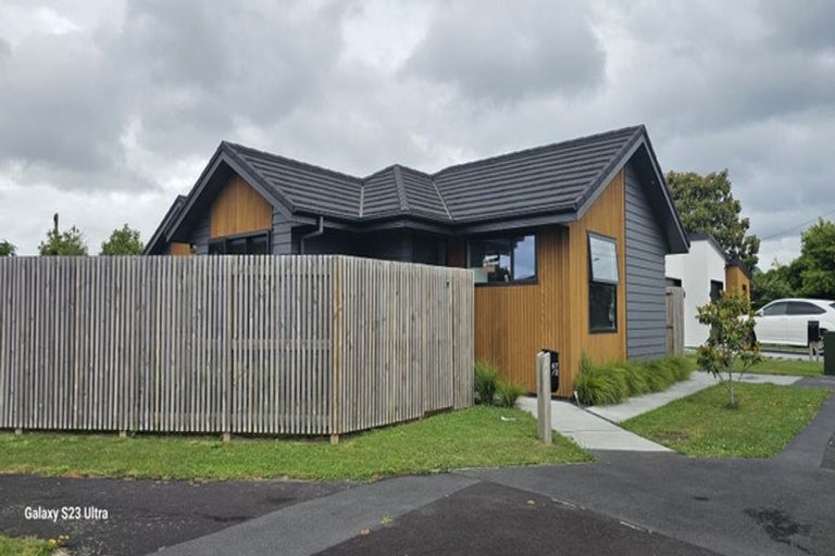 Photo of property in 2/67 Saint Andrews Terrace, Saint Andrews, Hamilton, 3200