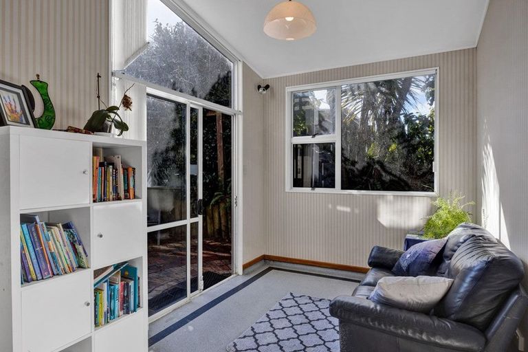 Photo of property in 10 Melrose Street, Spotswood, New Plymouth, 4310