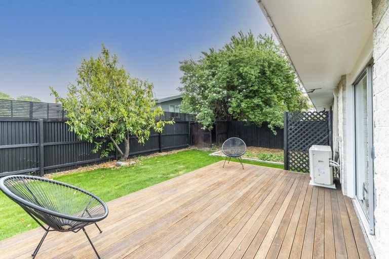 Photo of property in 1/21a Quinns Road, Shirley, Christchurch, 8013