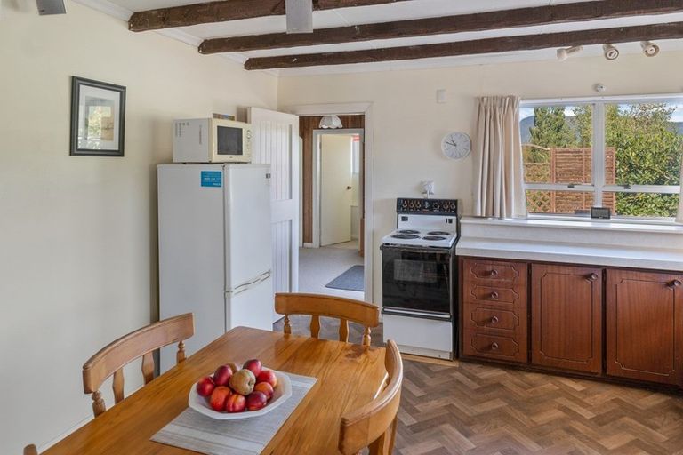 Photo of property in 318c Waikawa Road, Waikawa, Picton, 7220