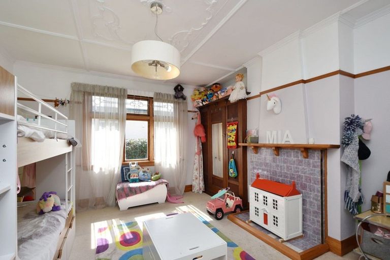 Photo of property in 16 Macmaster Street, Richmond, Invercargill, 9810