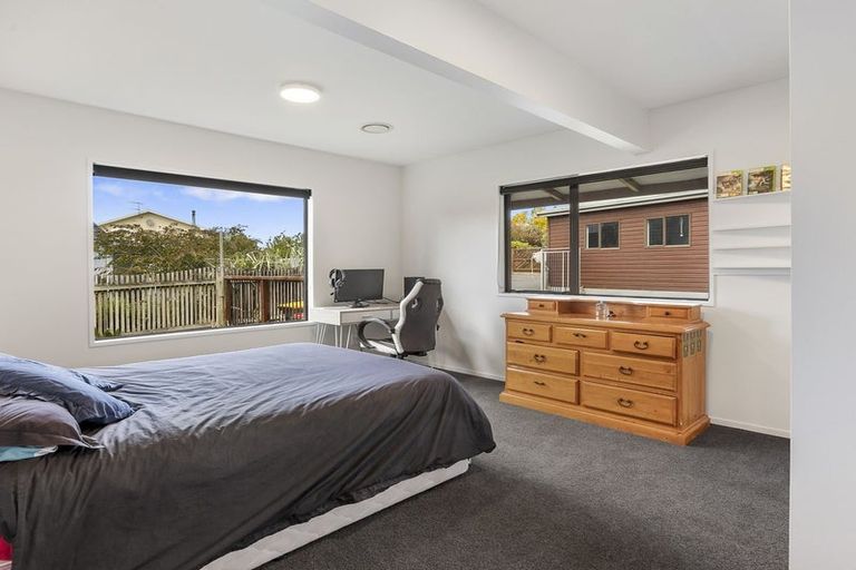 Photo of property in 87 Walton Park Avenue, Fairfield, Dunedin, 9018