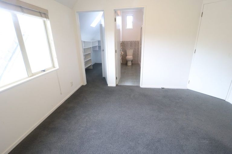 Photo of property in 8 Bushlands Park Drive, Albany, Auckland, 0632