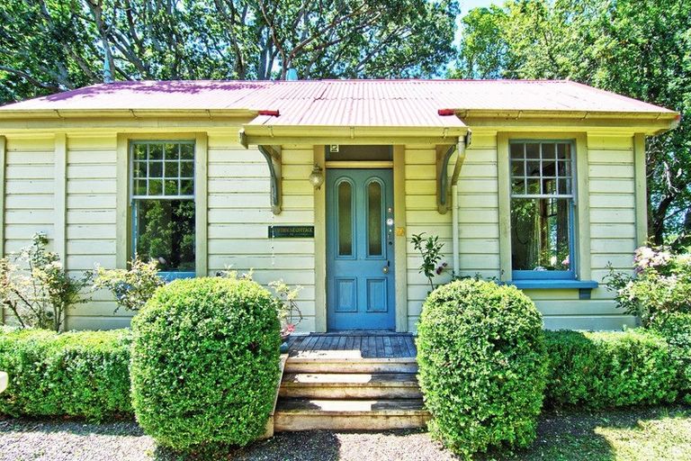 Photo of property in 16 Hilton Road, Carterton, 5713