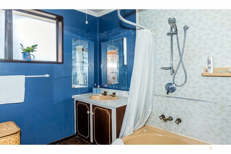 Photo of property in 19 Smith Street, Waimate, 7924