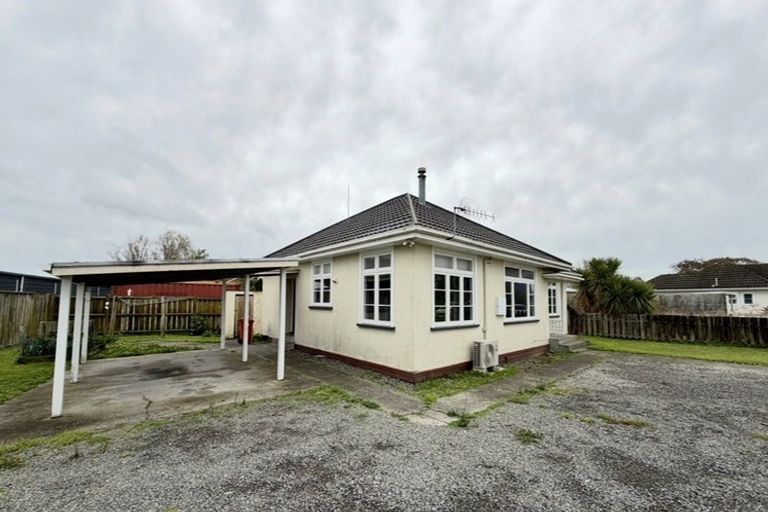 Photo of property in 3 Daniell Street, Bulls, 4818