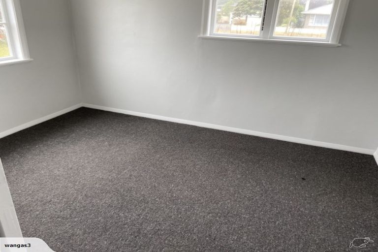 Photo of property in 19 Hulke Street, Foxton, 4814