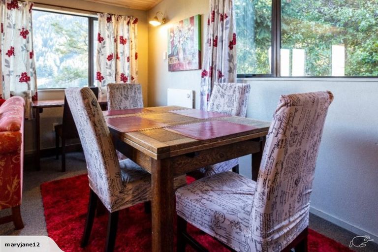 Photo of property in 26 Mackinnon Terrace, Sunshine Bay, Queenstown, 9300