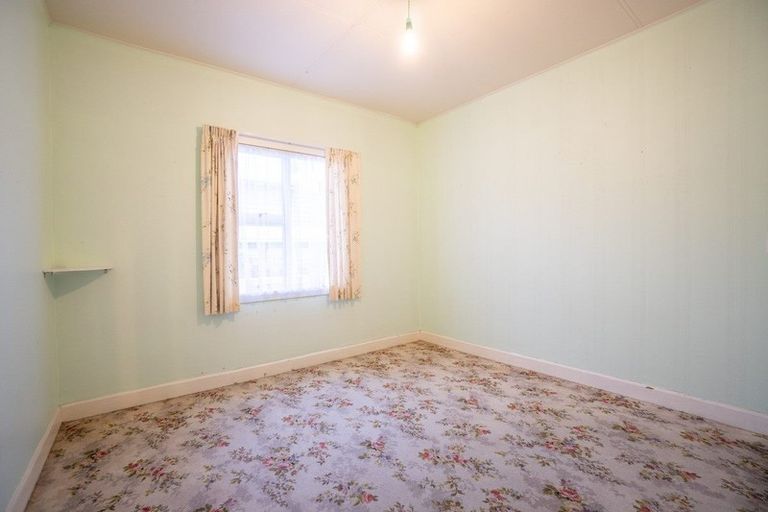 Photo of property in 75 Bryant Street, Takaro, Palmerston North, 4412