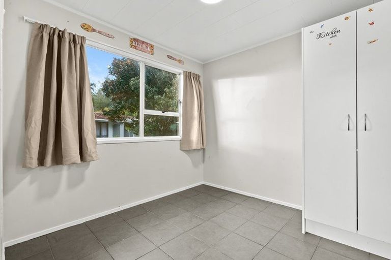 Photo of property in 11 Chrisarda Place, Red Hill, Papakura, 2110