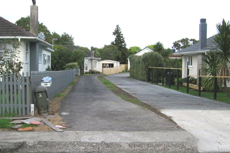 Photo of property in 38 Hereford Street, Te Atatu Peninsula, Auckland, 0610