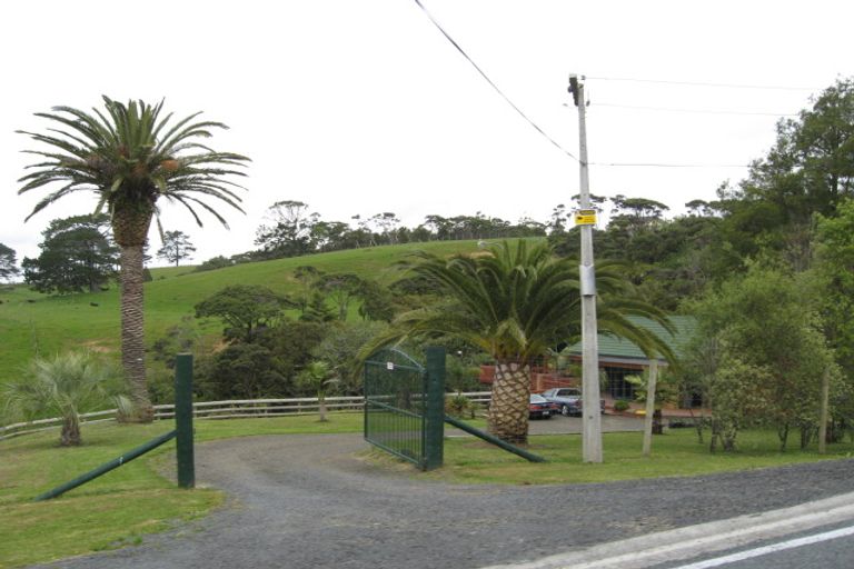 Photo of property in 71 School Road, Waimauku, 0881