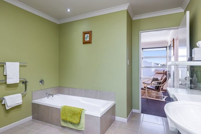 Photo of property in 15 Dillon Street, Blenheim, 7201