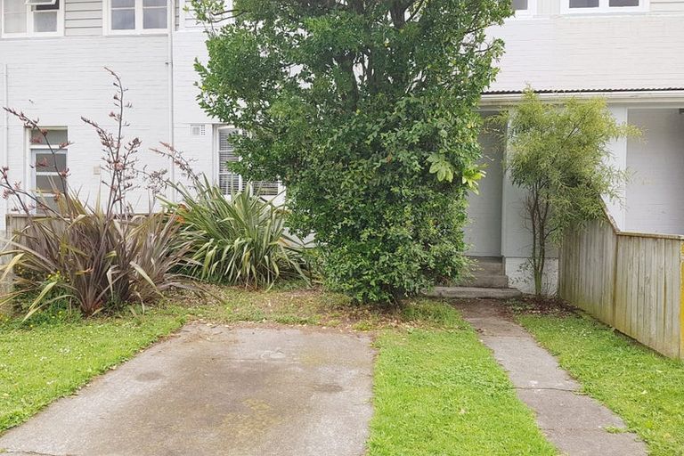 Photo of property in 5 Cressy Street, Waterloo, Lower Hutt, 5011