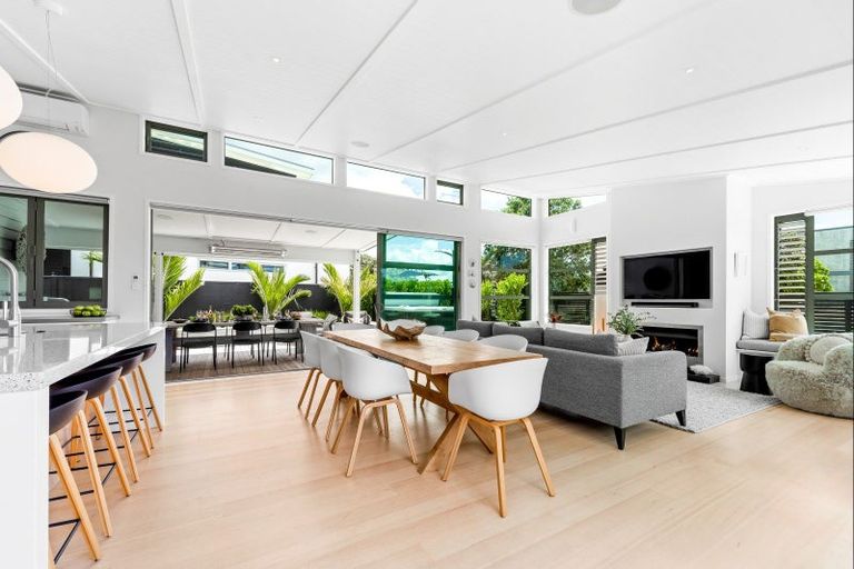 Photo of property in 12 Kokopu Street, Omaha, 0986