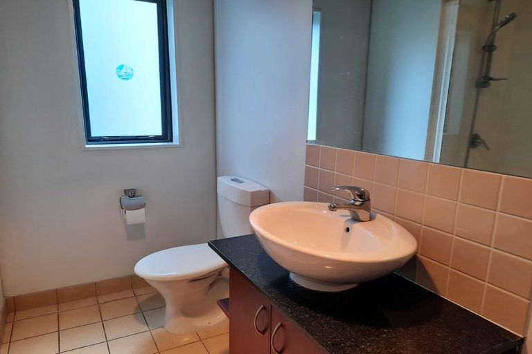 Photo of property in Sapphire Apartments, 811/76 Wakefield Street, Auckland Central, Auckland, 1010