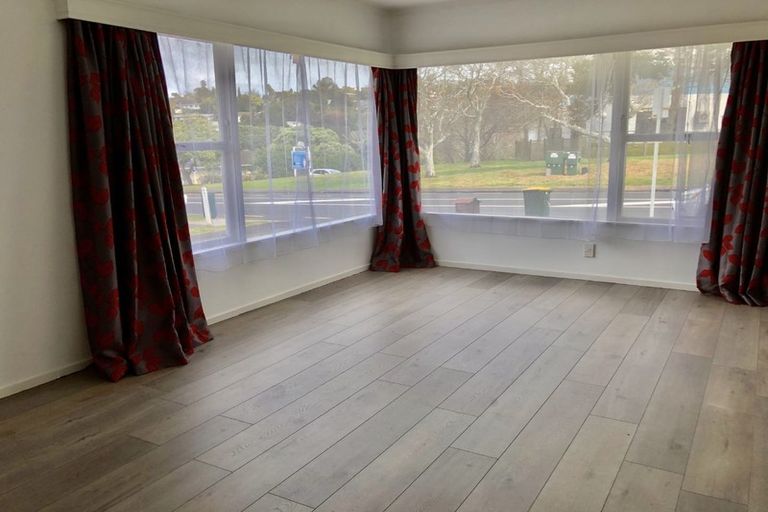 Photo of property in 1/70 Bentley Avenue, Glenfield, Auckland, 0629