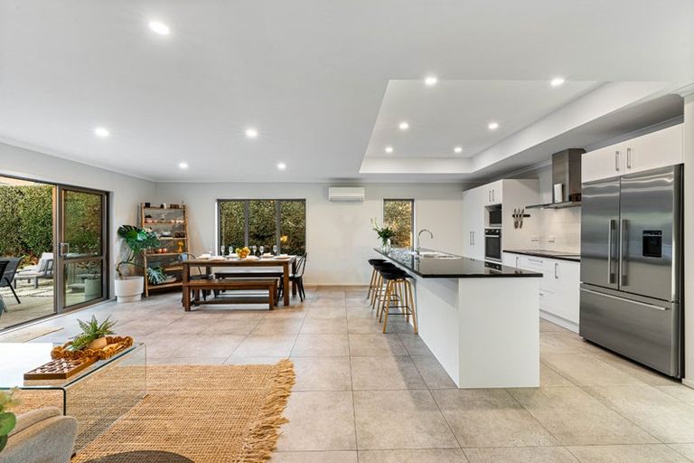 Photo of property in 14 Will Street, Huapai, Kumeu, 0810