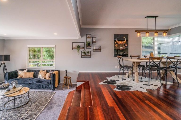 Photo of property in 30 Norman Close, The Gardens, Auckland, 2105