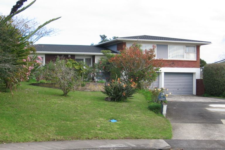 Photo of property in 4 Jeff Place, Howick, Auckland, 2014