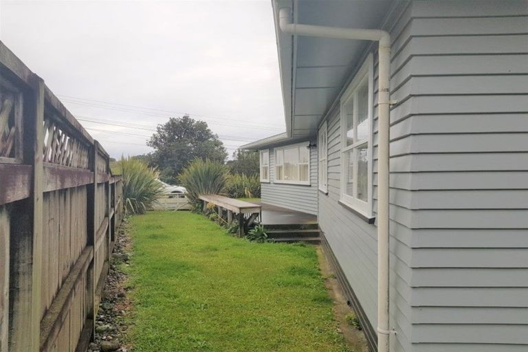 Photo of property in 187 Omata Road, Blagdon, New Plymouth, 4310