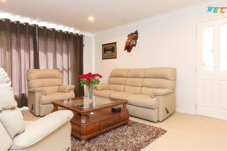 Photo of property in 8 Thyme Court, Flat Bush, Auckland, 2016