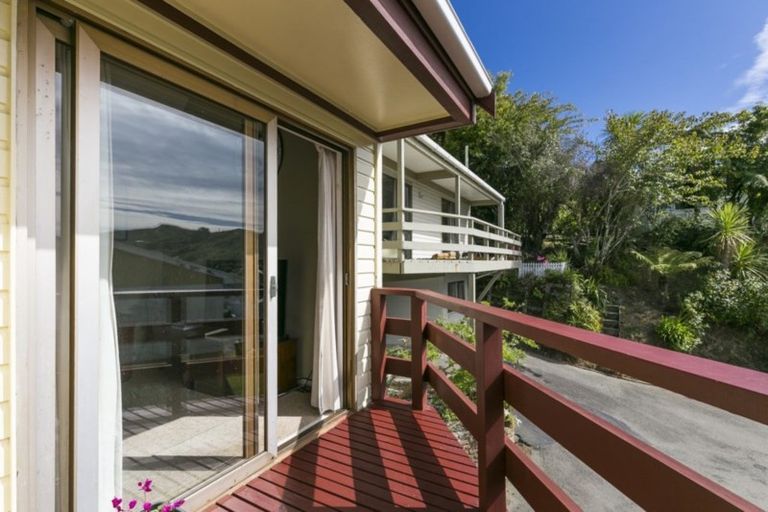 Photo of property in 9a Ridd Crescent, Karori, Wellington, 6012