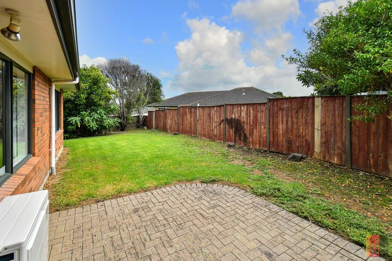 Photo of property in 325 Mahia Road, Weymouth, Auckland, 2103