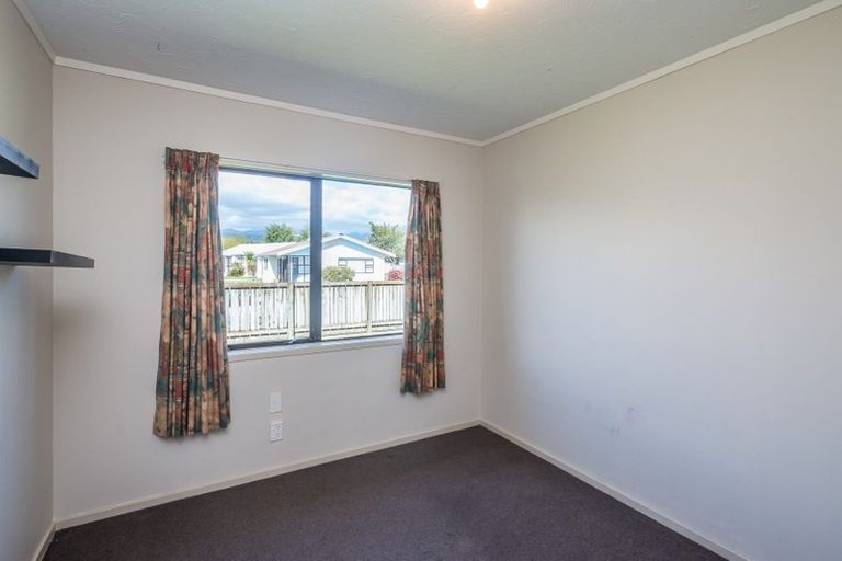 Photo of property in 4 Broadbelt Grove, Levin, 5510