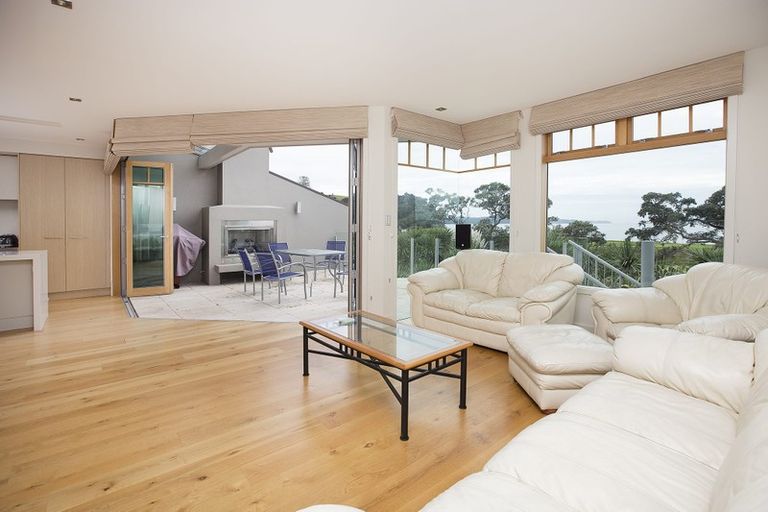 Photo of property in 39 Little Compton Mews, Snells Beach, 0920