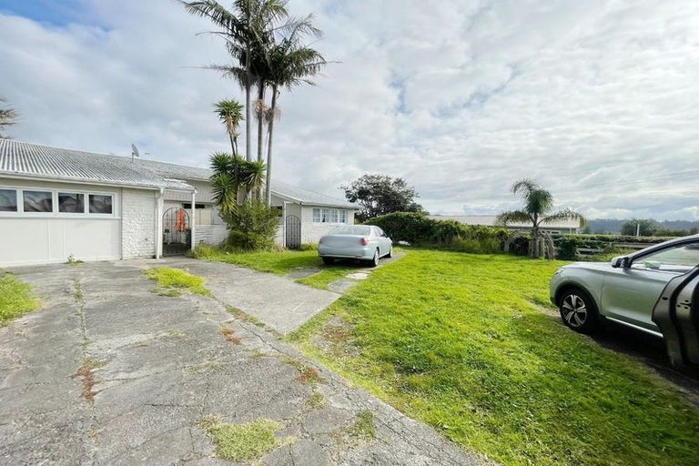 Photo of property in 24 Tiri Tiri Road, Birkdale, Auckland, 0626