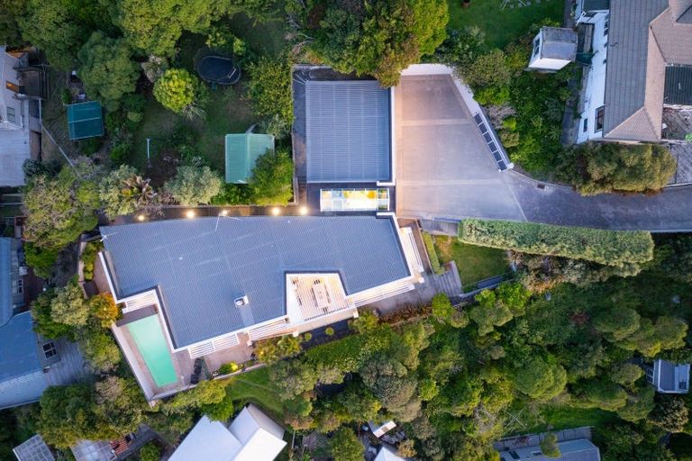 Photo of property in 32 Roys Road, Plimmerton, Porirua, 5026