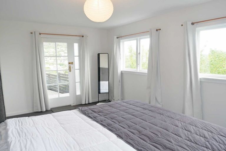 Photo of property in 7 Ticehurst Road, Lyttelton, 8082