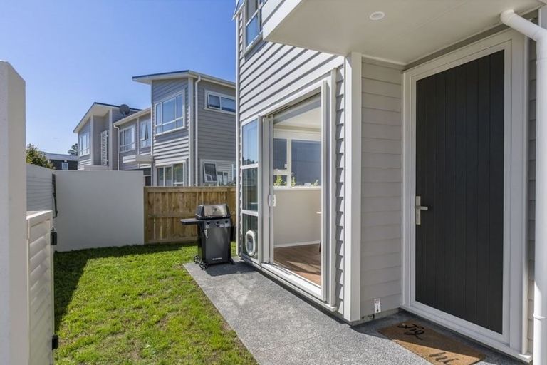 Photo of property in 101 Karepiro Drive, Stanmore Bay, Whangaparaoa, 0932