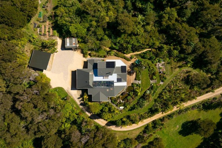 Photo of property in 335 Patons Rock Road, Puramahoi, Takaka, 7182