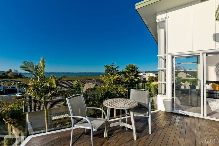 Photo of property in 51 Bannings Way, Hobsonville, Auckland, 0618