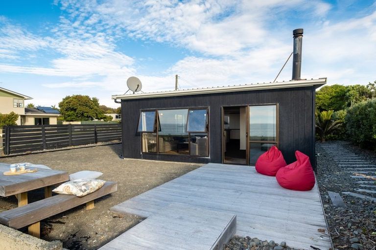 Photo of property in 271 Clifton Road, Te Awanga, 4102