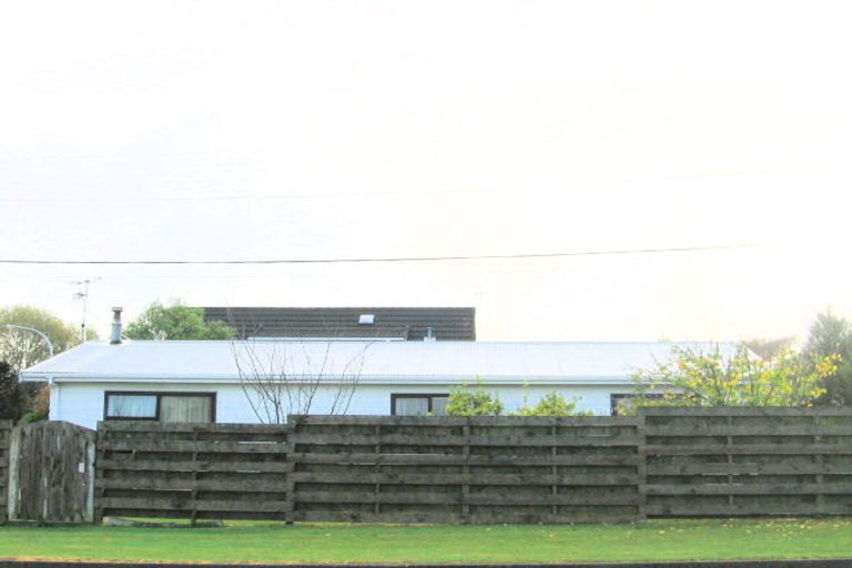 Photo of property in 31 Utauta Street, Waikanae, 5036