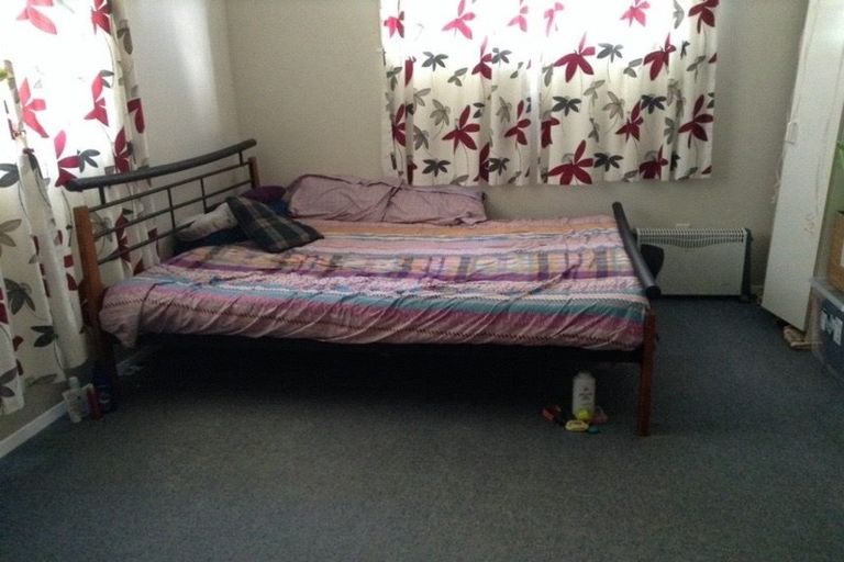 Photo of property in 1-2/107 Pohutukawa Street, Woburn, Lower Hutt, 5011