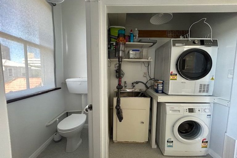 Photo of property in 6 Burnell Avenue, Thorndon, Wellington, 6011