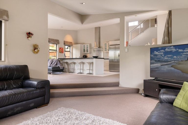 Photo of property in 2 Rochdale Close, Bethlehem, Tauranga, 3110