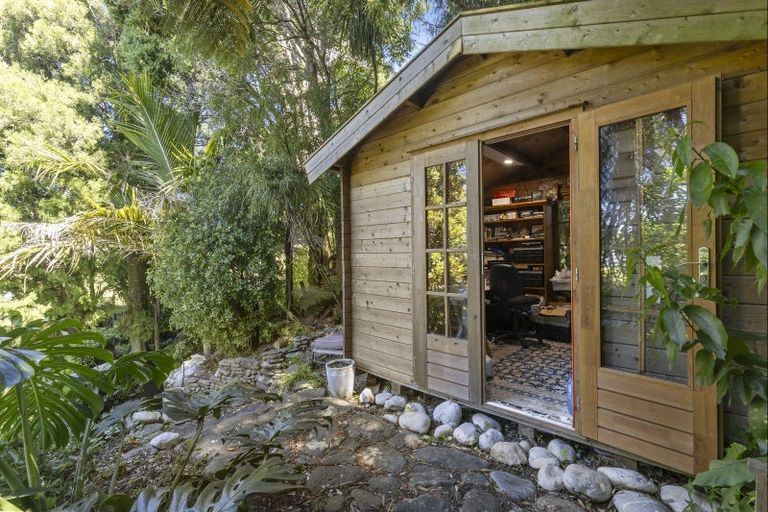 Photo of property in 279 Patons Rock Road, Patons Rock, Takaka, 7182