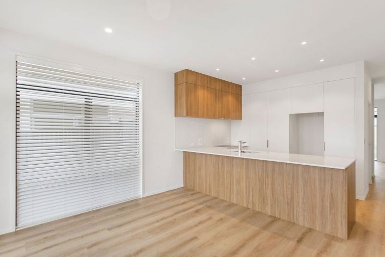 Photo of property in 15 Horomia Road, Karaka, Papakura, 2113