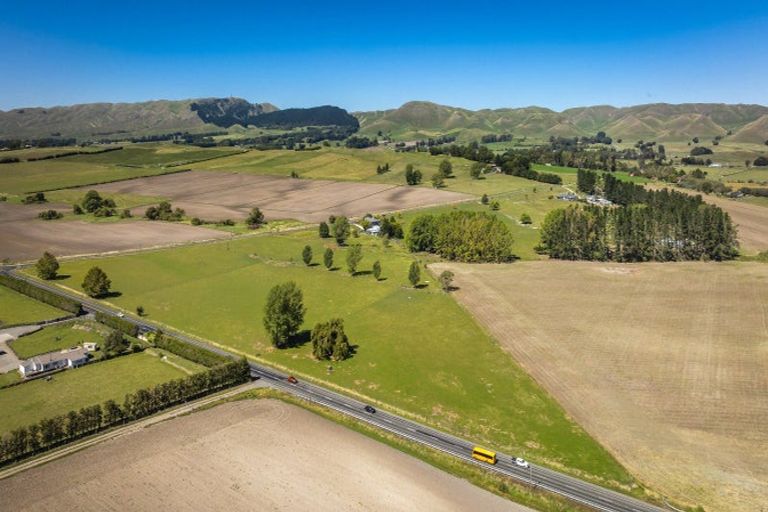 Photo of property in 32 Poukawa Road, Poukawa, Hastings, 4178