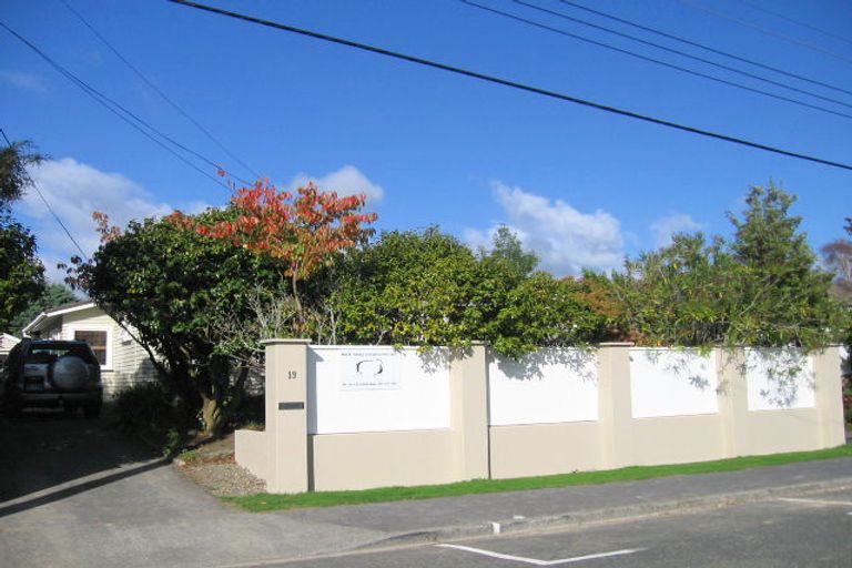 Photo of property in 19 Hathaway Avenue, Boulcott, Lower Hutt, 5010