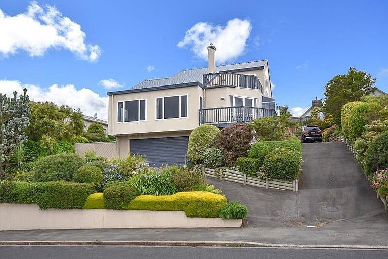 Photo of property in 4 Harbour Heights, Waverley, Dunedin, 9013